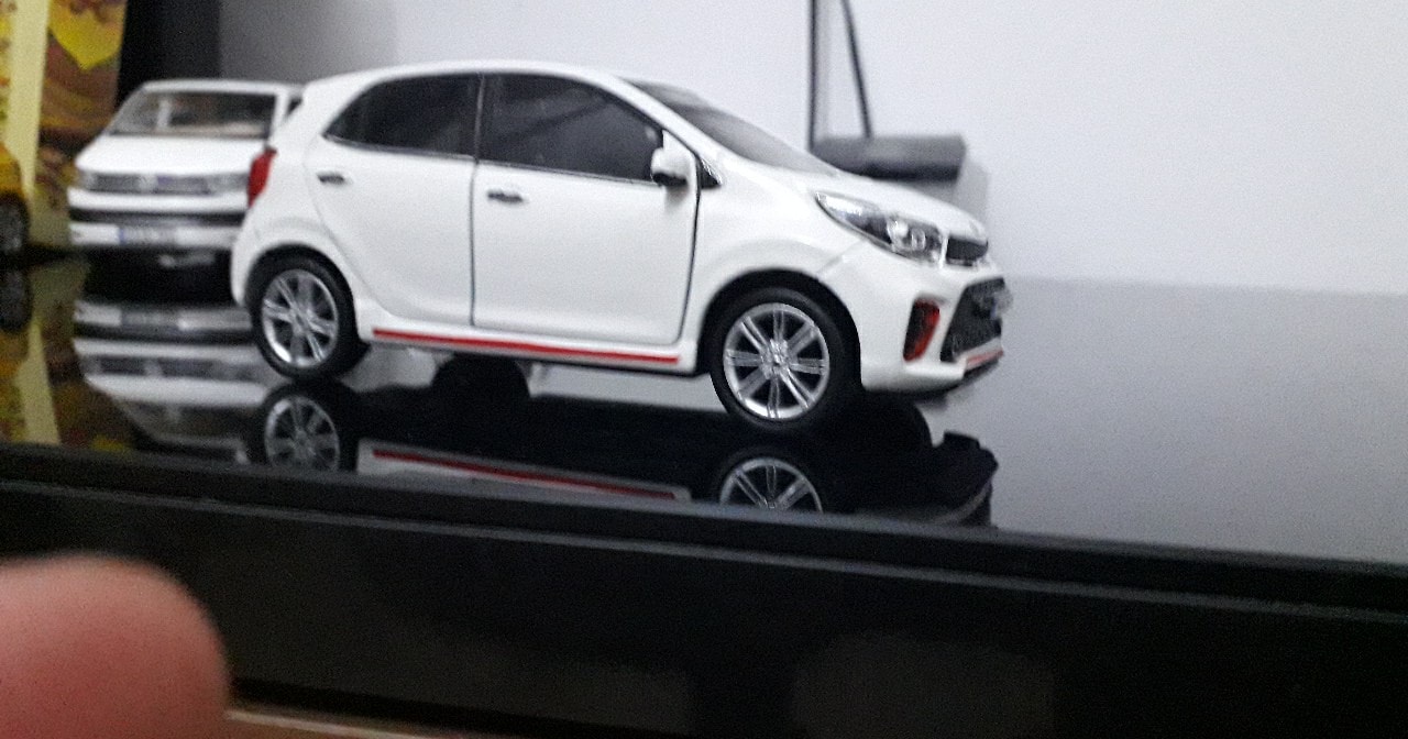 Modèle Réduit KIA Picanto - Voiture Miniature Diecast WELLY 2022 - Présentoir - Neuf