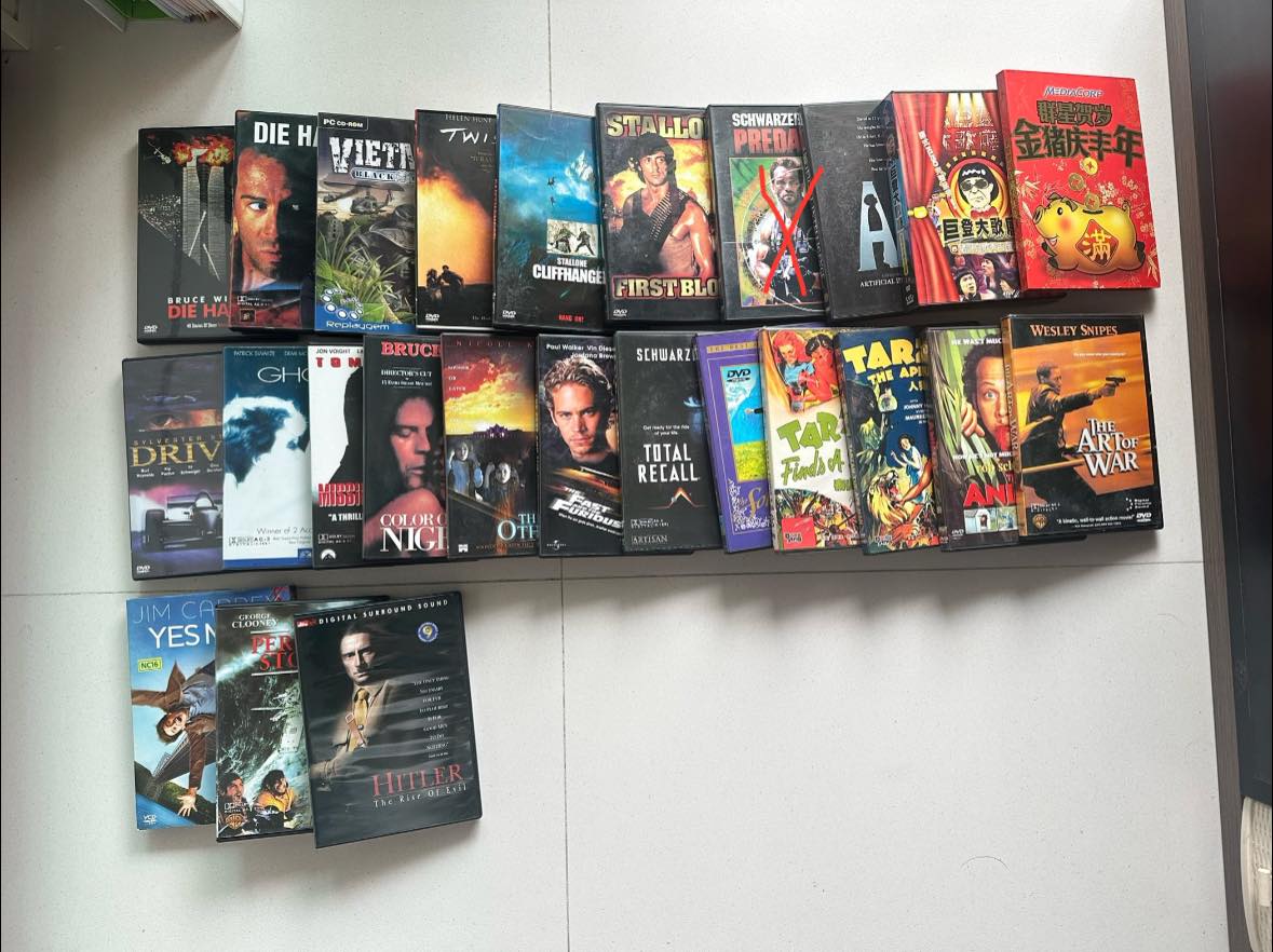 Free vintage DVD/VCD giveaway in Pasir Ris, Singapore