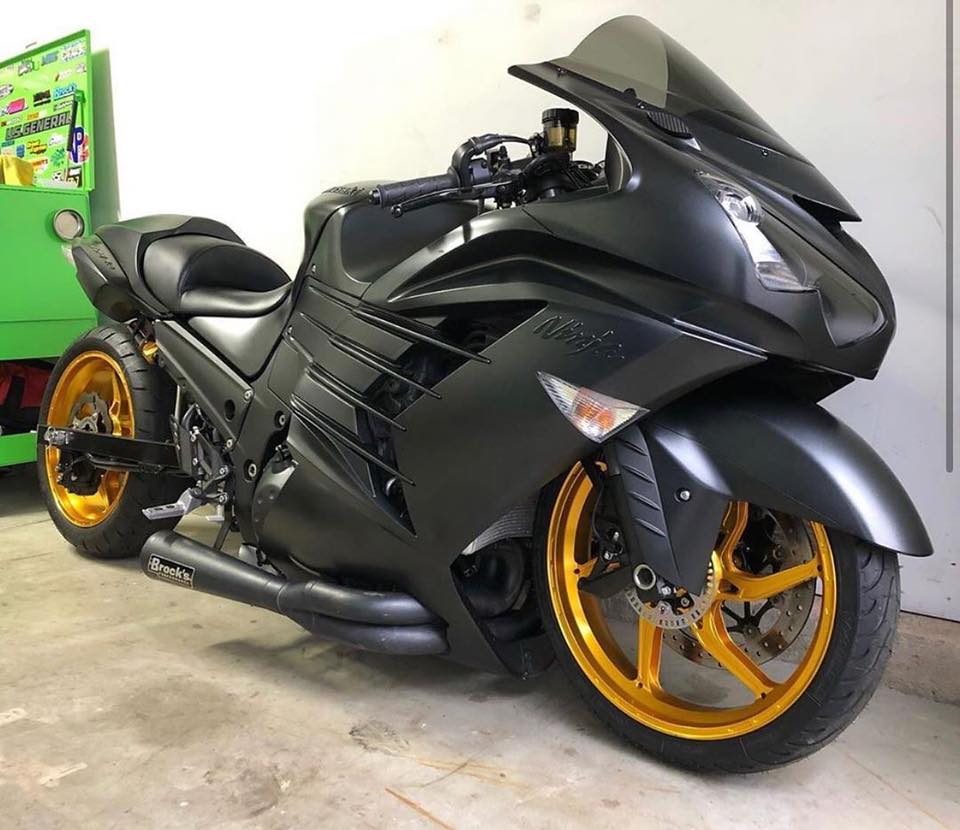 Beautiful metallic purple ZX-14R credit @innovate_ben @geneticking