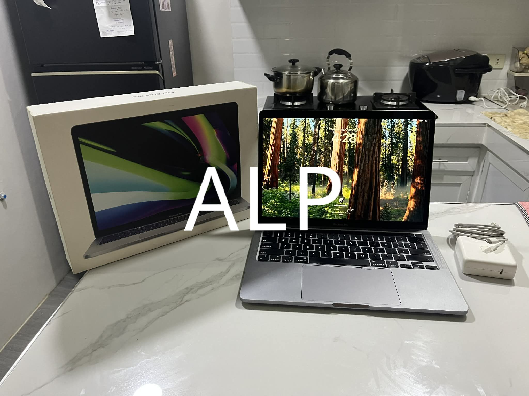 ✔️Apple Pc wd box pa 27inches - 45k (original price 120k)