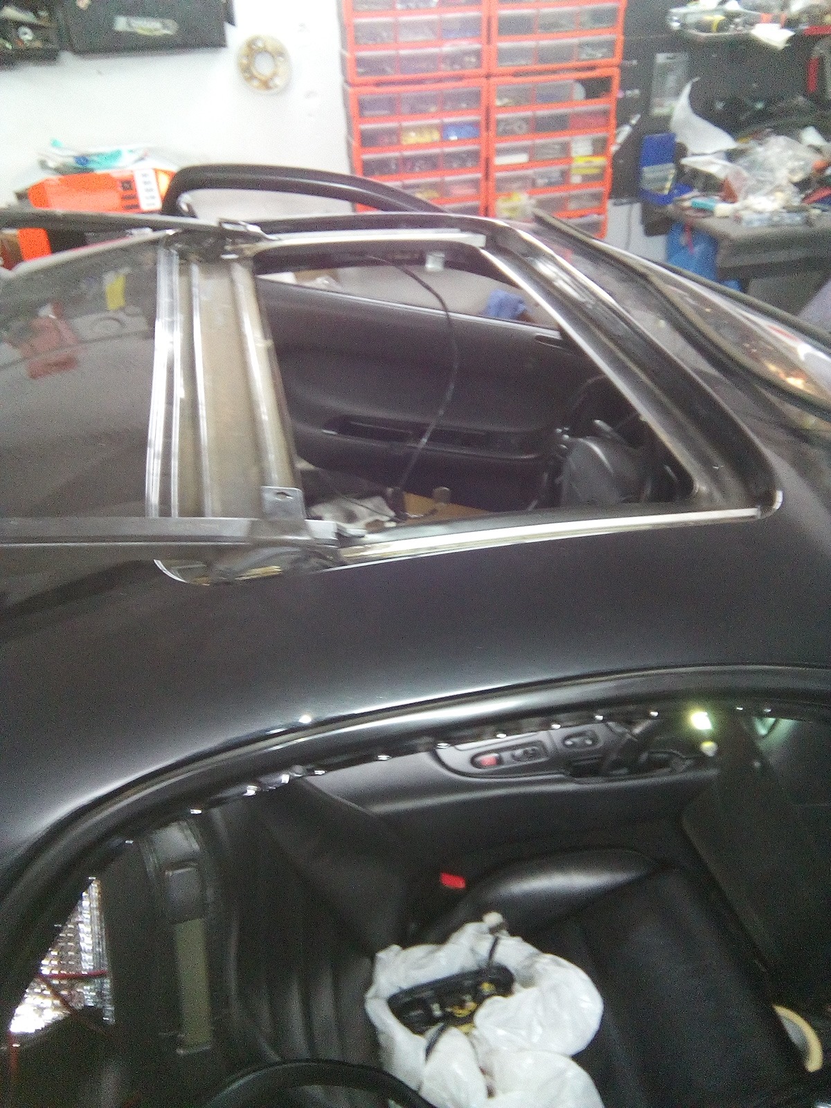 MAZDA RX7 fd .. sunroof restoration !! - MAD MAX developments