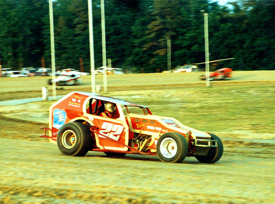 Dirt Track Racing: Delaware Dirt | Bobby Walls #22. Everett Nott Photo ...