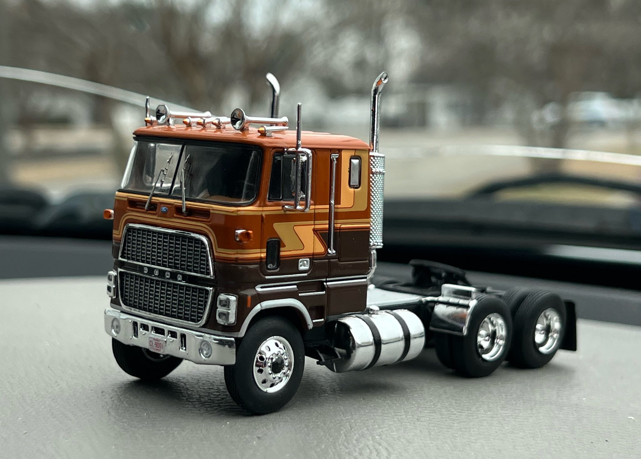 Ixo Ford CL9000 truck review