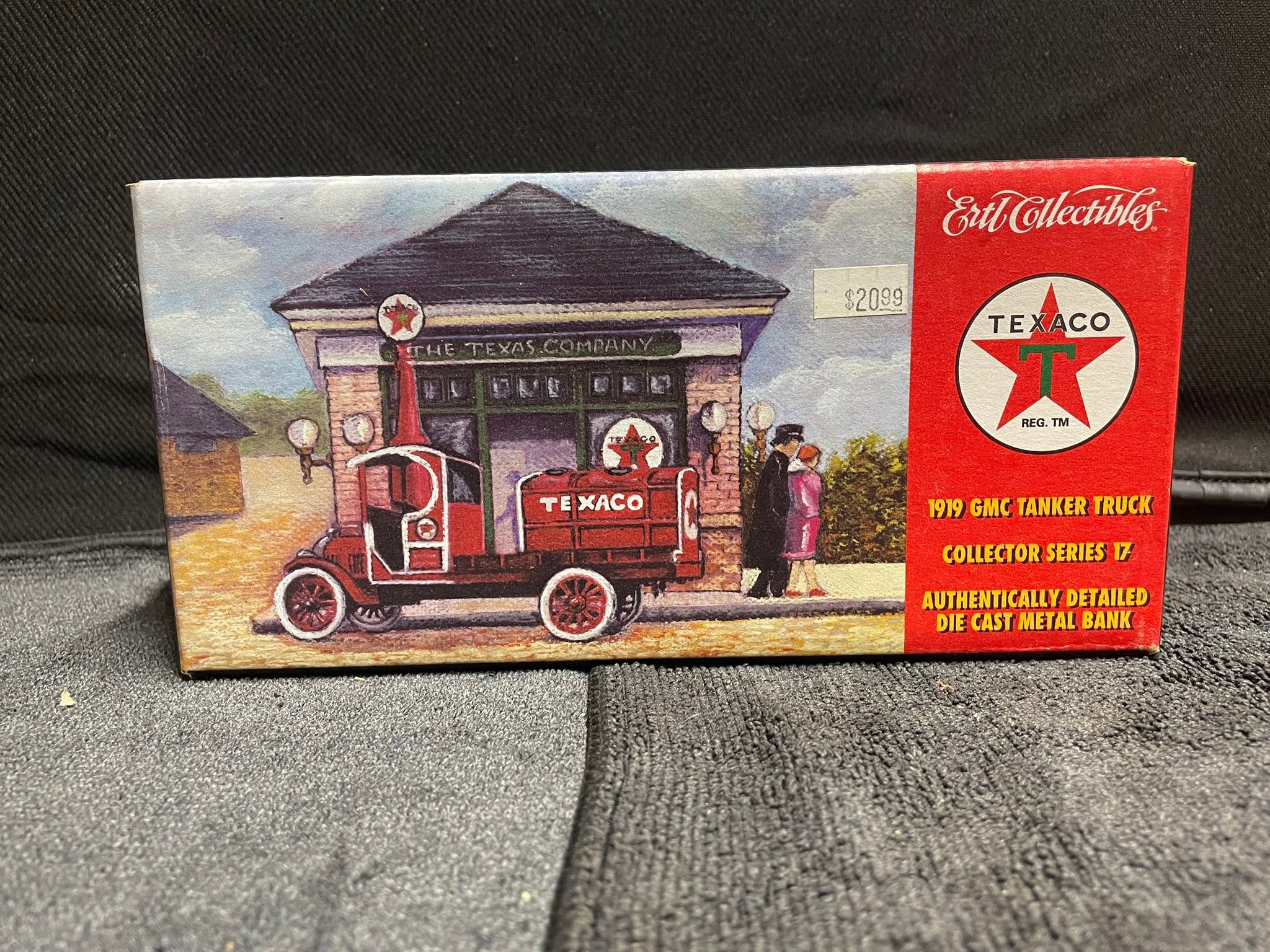 1919 Texaco Tanker Truck. Chrome Edition. Really Nice piece. It is  display picture 1