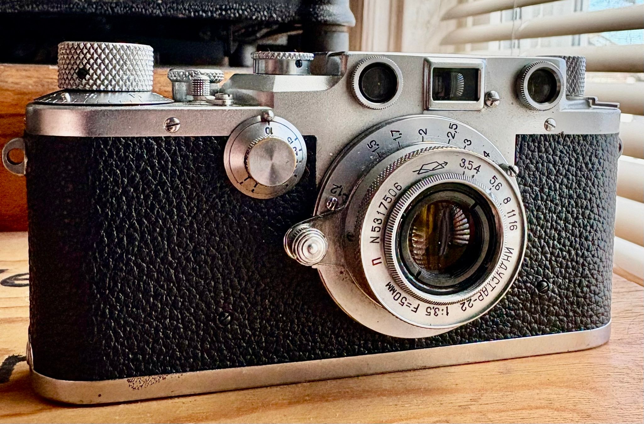 Leica IIIc 美品 INDUSTAR-22バルナックライカ 1947 Leica IIIC with Industar-22 lens photos