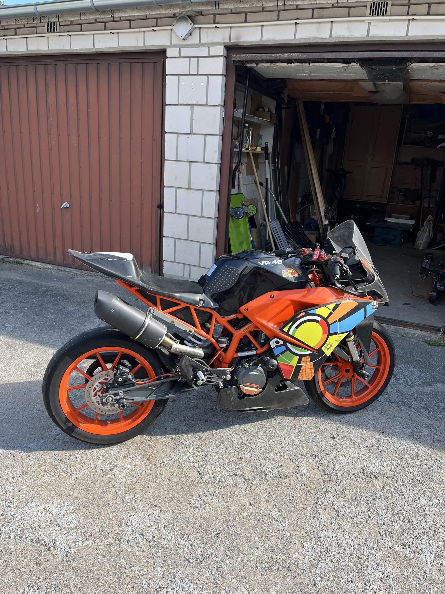 モンスター Is the pirelli Diablo Superbike 110/70 sc1 front 140/70 sc1 rear a