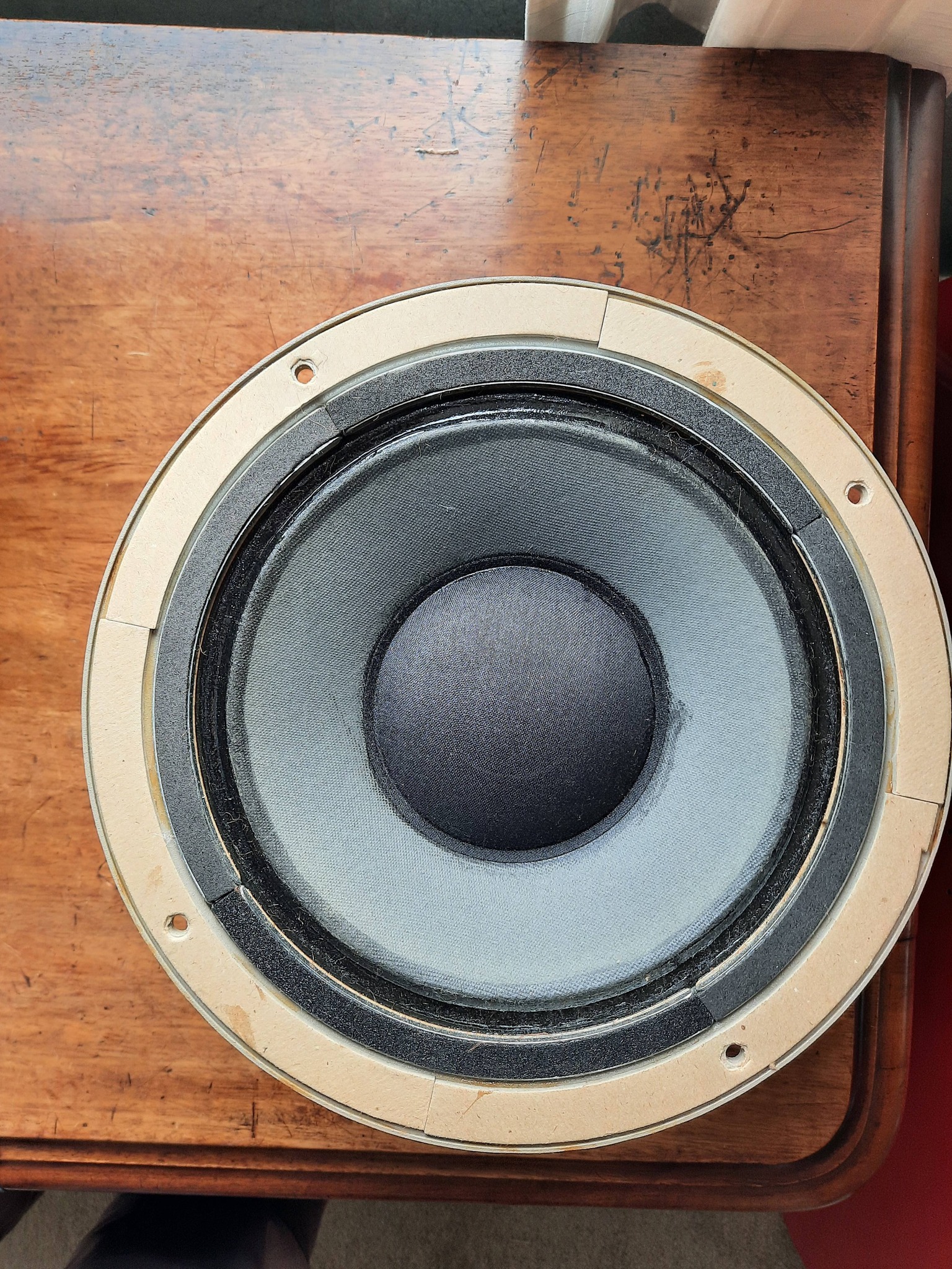 What can anyone tell me about Tannoy LSU/HF/3LZG/8U?