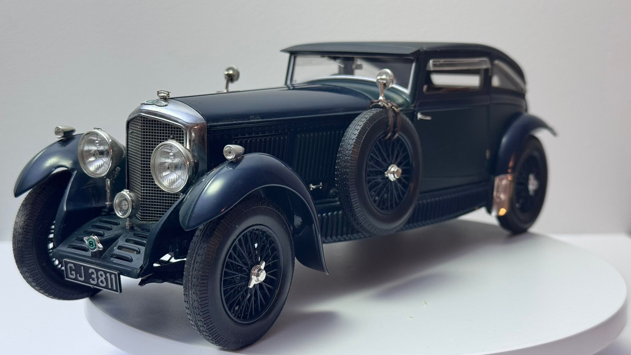 1/18 MINICHAMPS - BENTLEY - 6-1/2 LITRE GURNEY NUTTING BLUE TRAIN