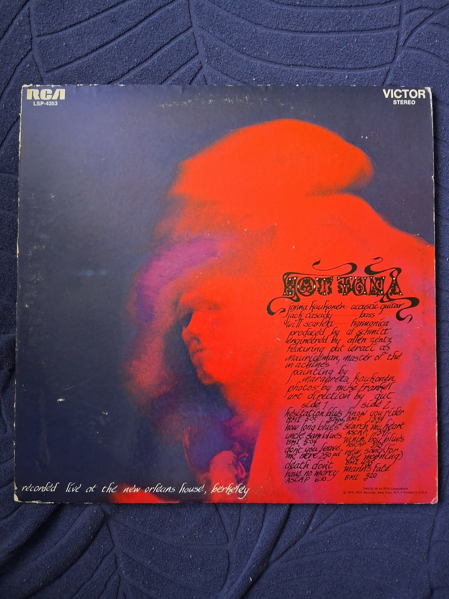 Rabbit enjoys this live, electric album from Hot Tuna from 1971.