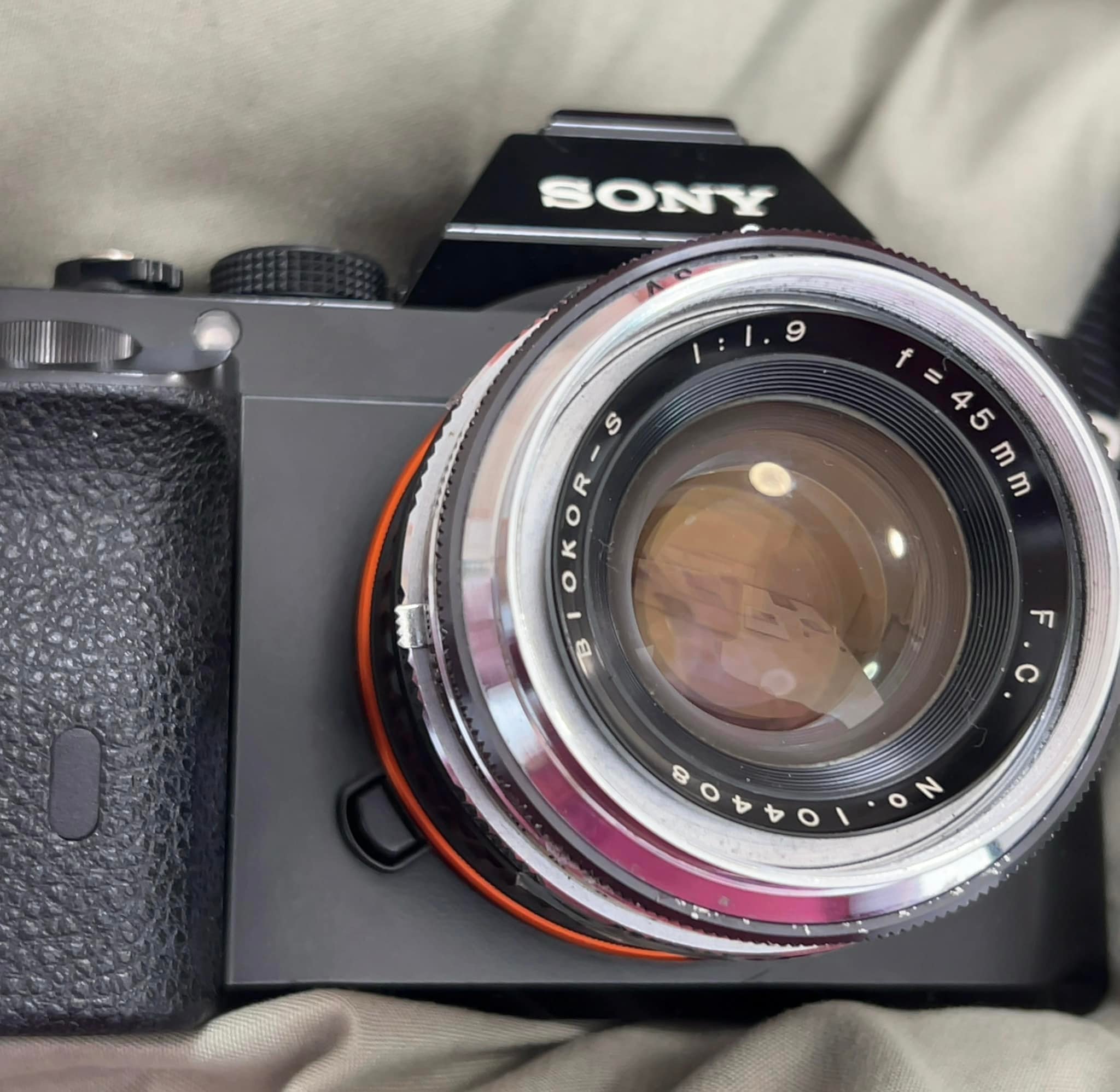 BIOKOR-S 45mm f1.9/Sony α7 1960年発売のレンジファインダーの