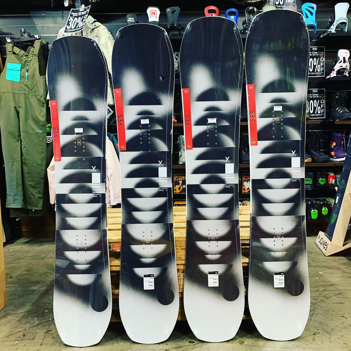yes 2021 snowboards Yes. The Y. Snowboard  This one is the traditional evolution of classic camber Twelve - The YES Standard