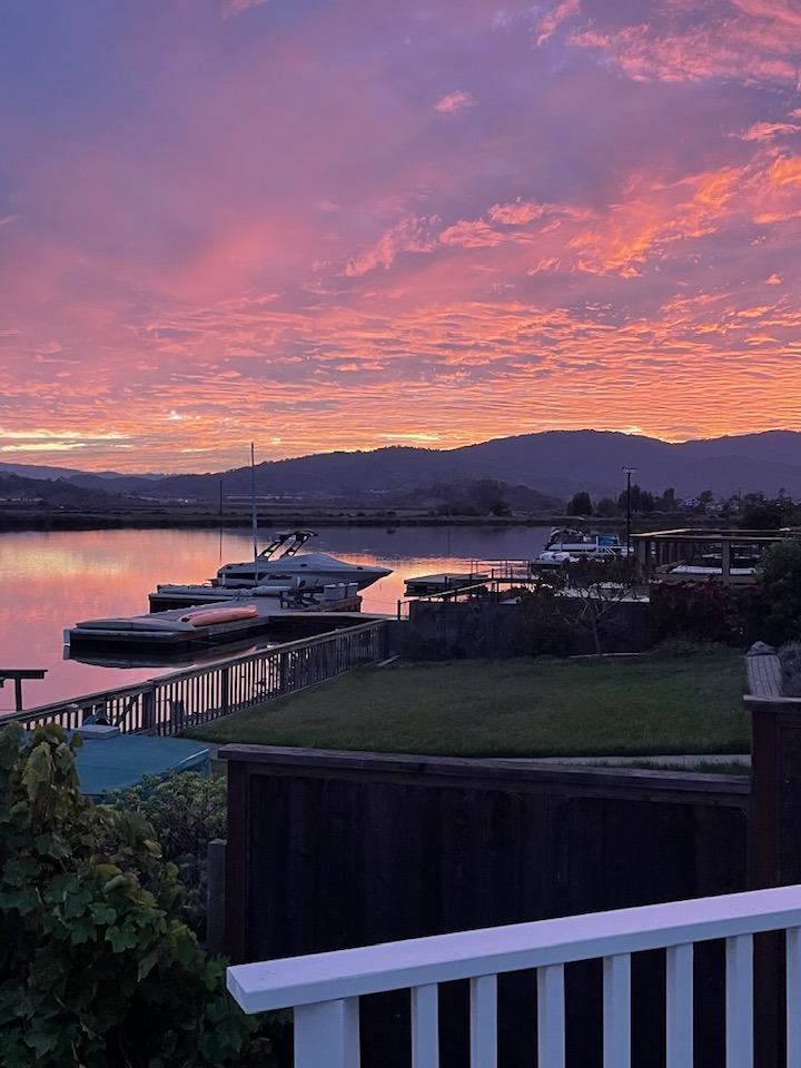 Nicole Burton Amazing sunset tonight over the lagoon! Facebook