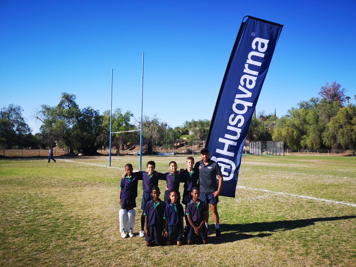 Ons 0/11 krieketseuns is besig met... - Laerskool Laurus