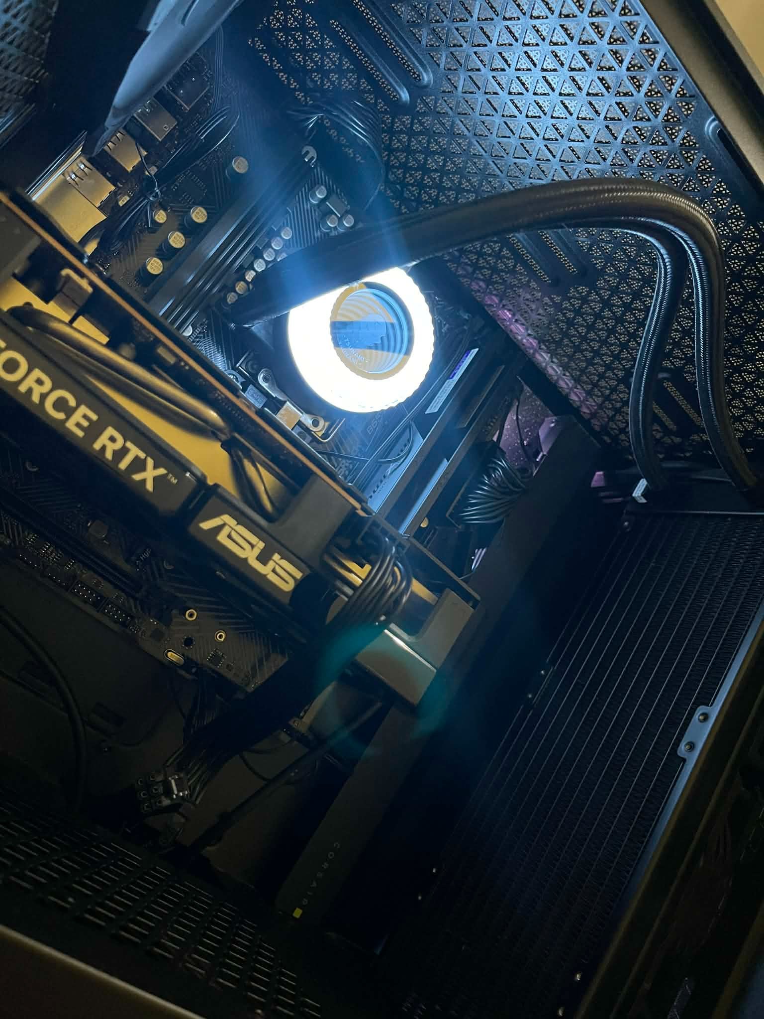 Comset !! R7-9800X3D/RTX5060/RAM32GB - Computer Cases - Bangkok ...