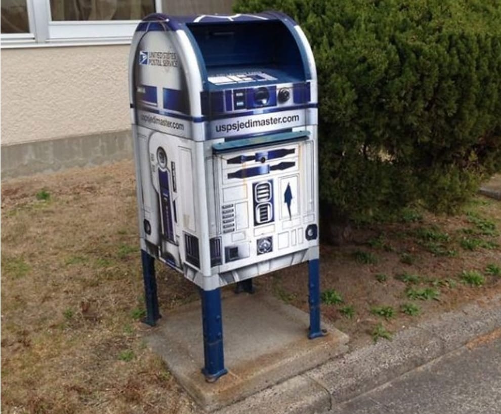 This isn't the droid you're looking for. It's a mailbox. In 2007
