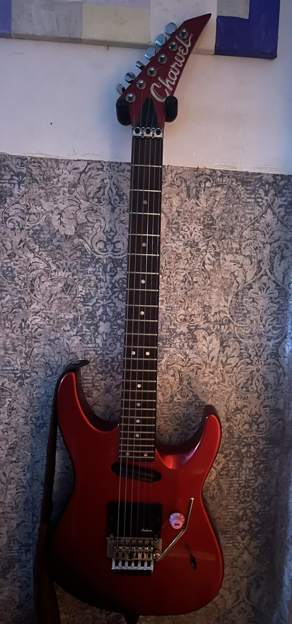 Ok guys a lot of people ask for Charvel toothpaste logo models