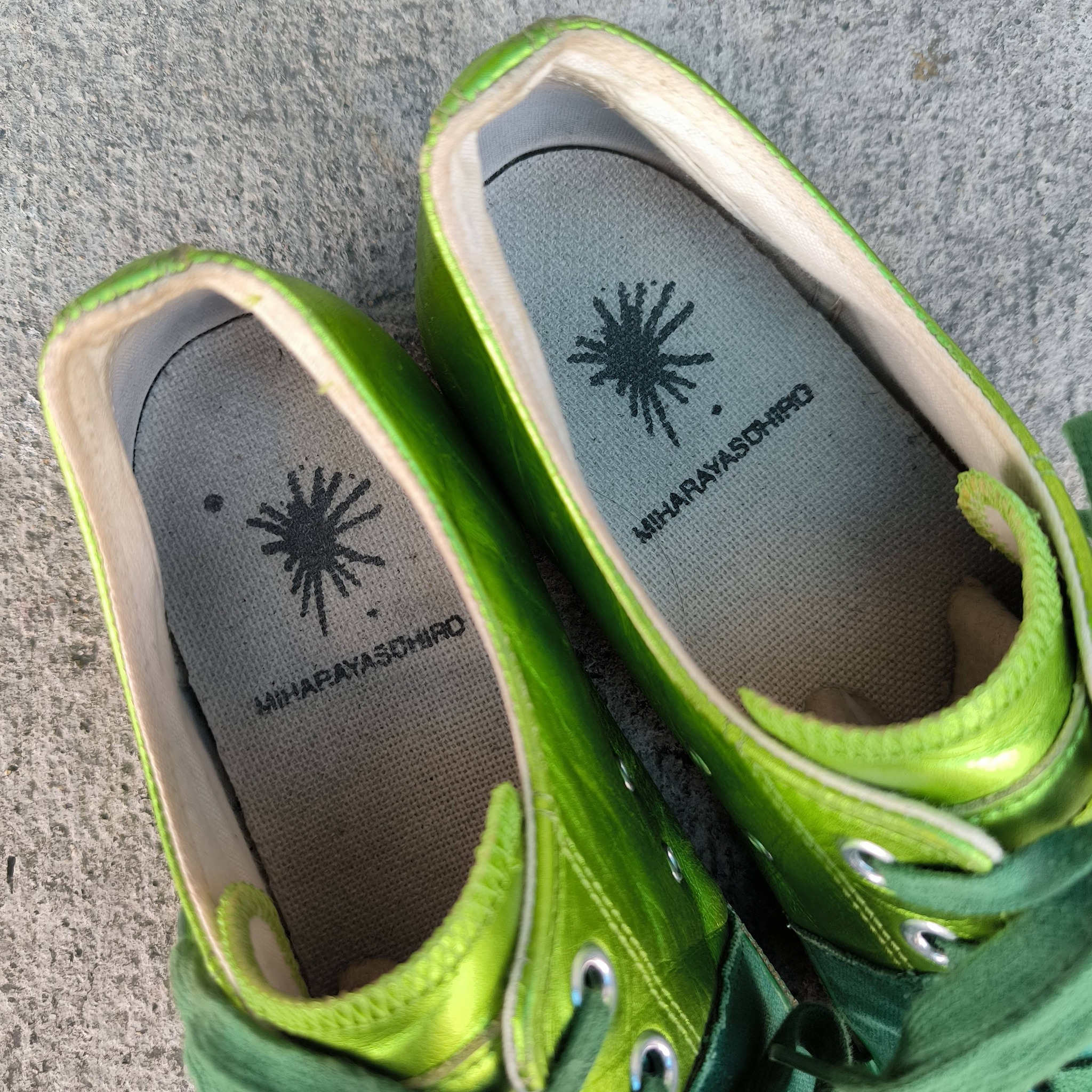 Mihara Yasuhiro green metallic split sneakers