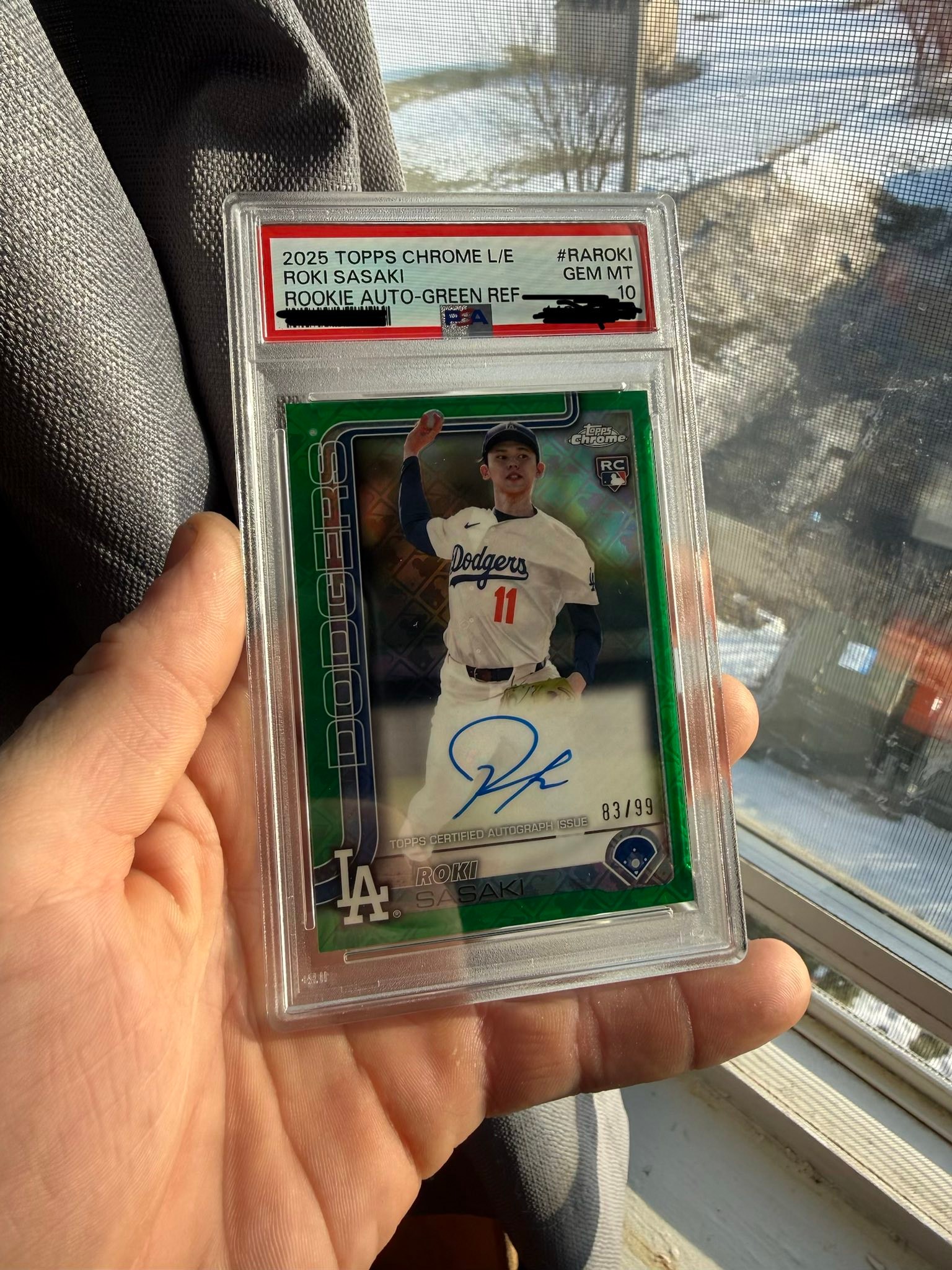 Roki Sasaki rookie auto-green reference card graded PSA 10