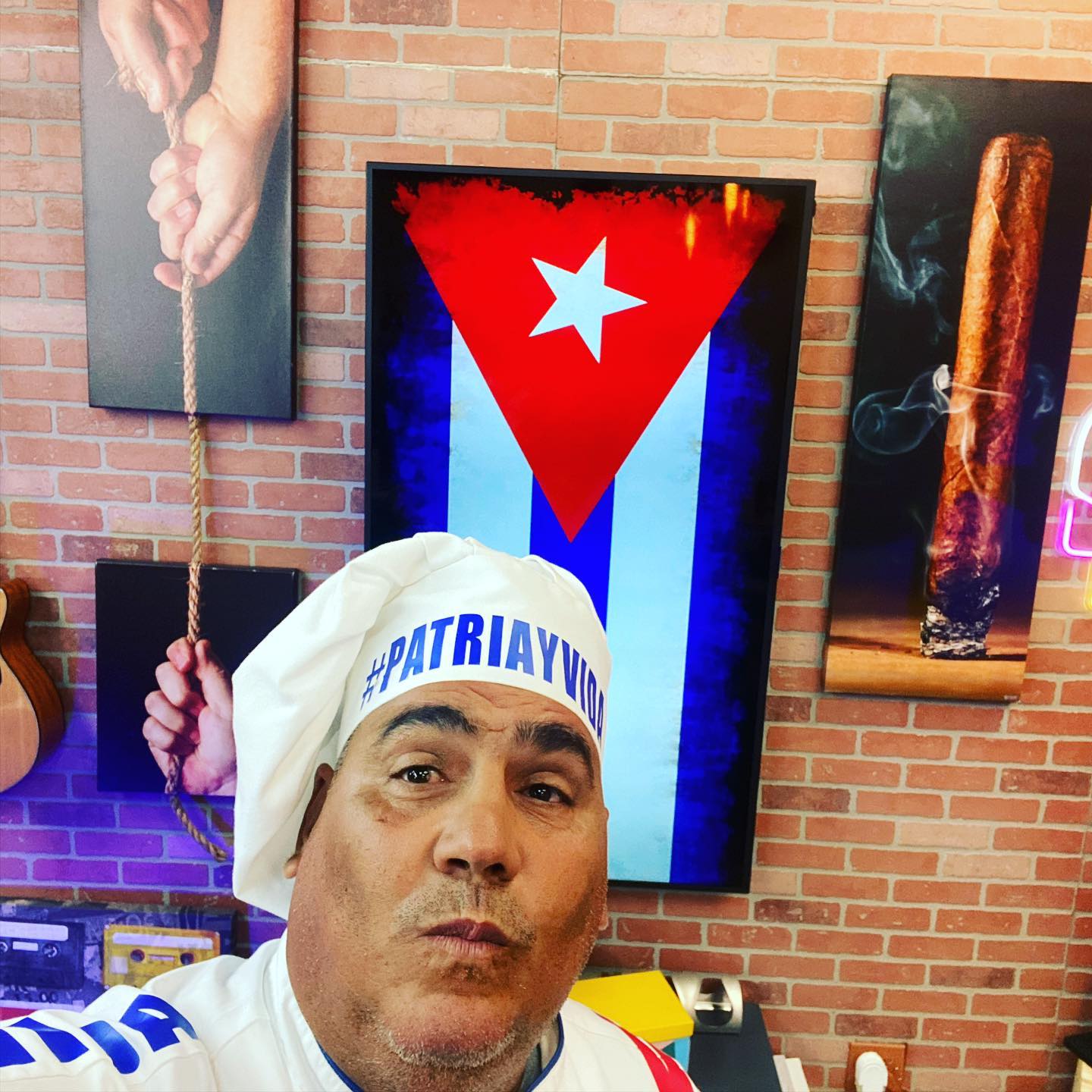 Chef Ramoncito - Que linda mi Bandera 🇨🇺🇨🇺....