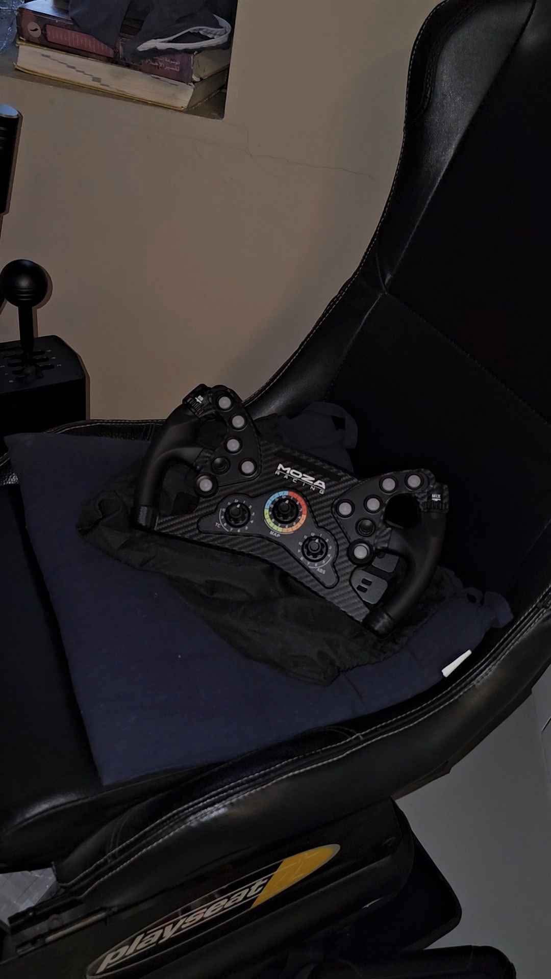 Full Moza R9 Racing Simulator Setup - Car Suspension & Steering ...