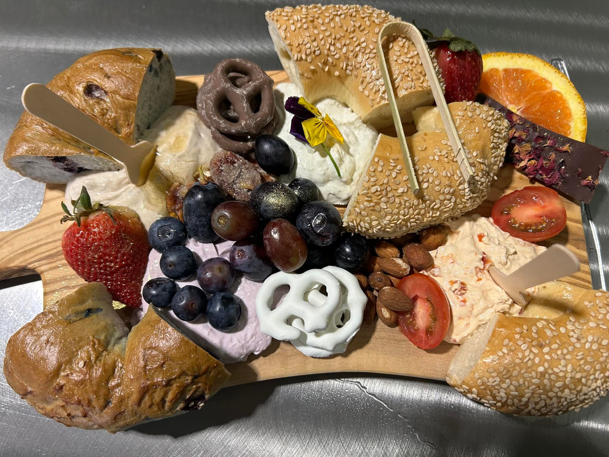 Hens & Honey Shoppes New Location in South Jersey