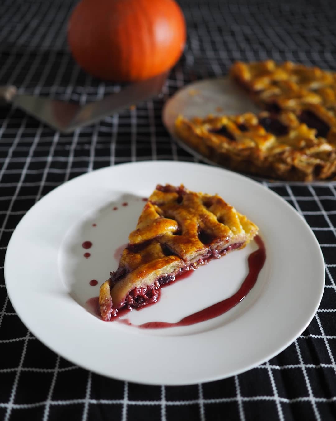 KEBUN ROTI - SOURDOUGH PASTRY PIE TRIPLE BERRY FILLING...