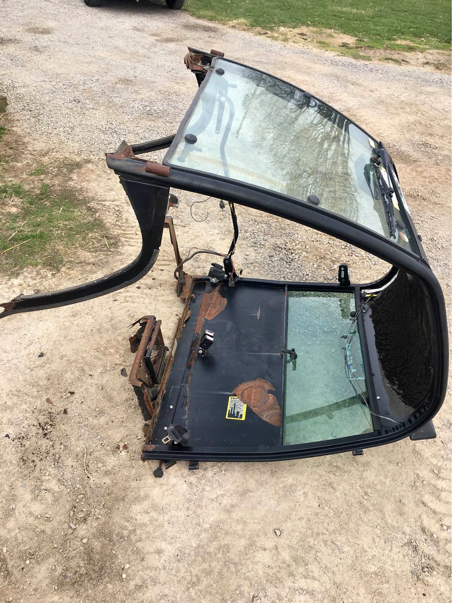 JD Gator HPX Cab ROPS With Good Glass - Car Exterior Parts - Hamler ...