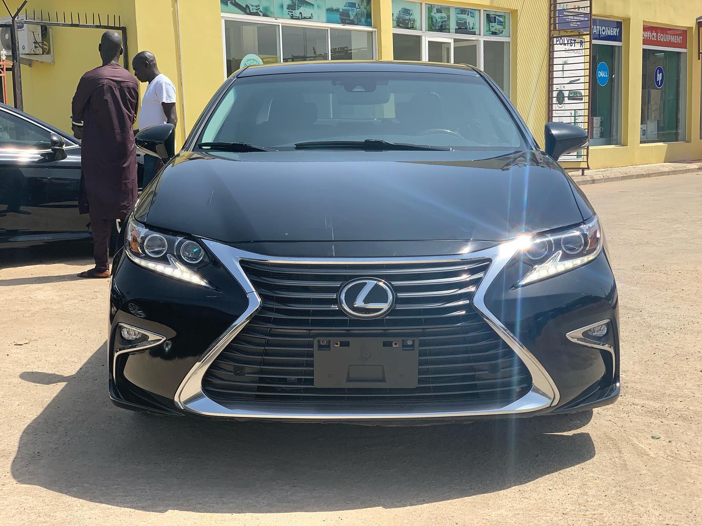 FOREIGN USED 2016 LEXUS ES360 WITH ORIGINAL CUSTOM DUTY AND PUSH 