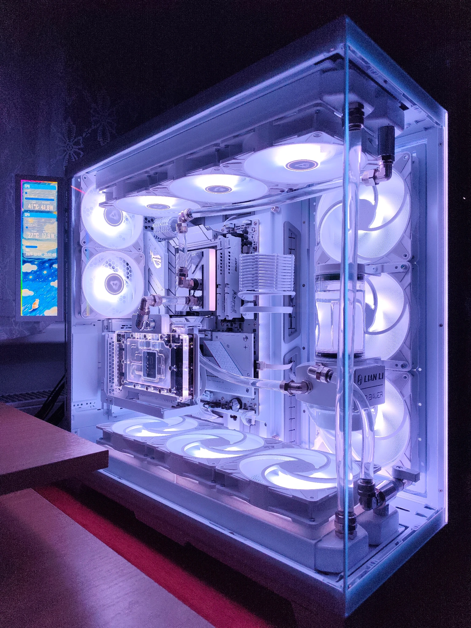 Lian Li O11 Dynamic EVO XL build with Arctic Blue theme