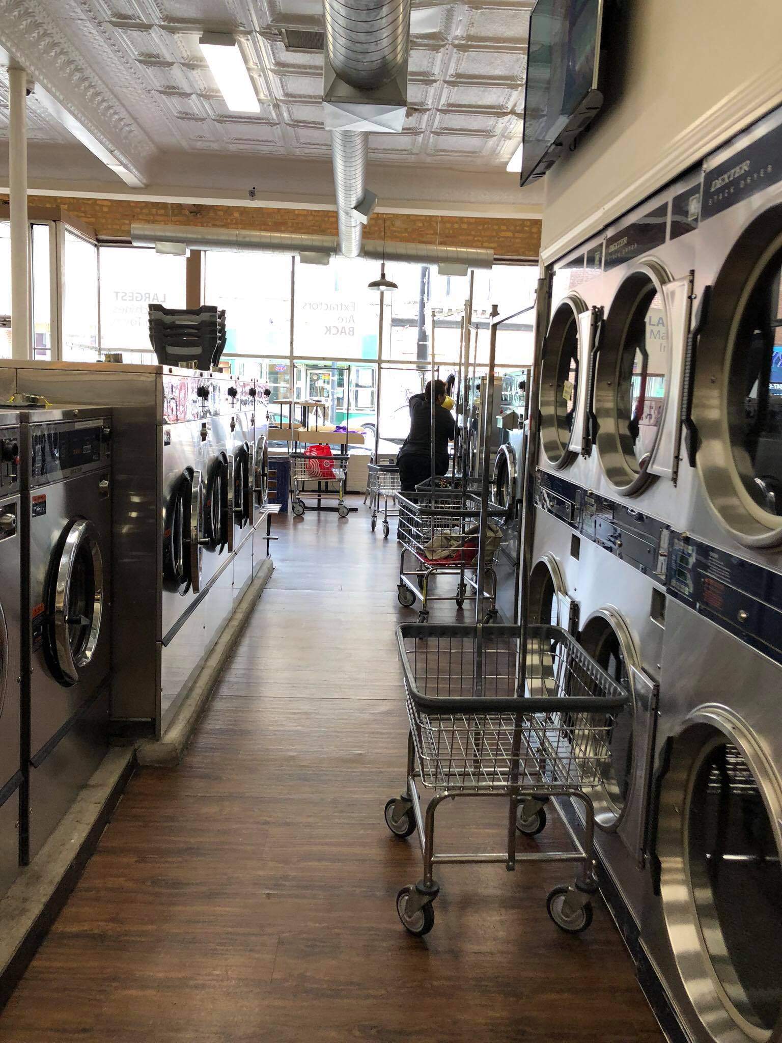 Leavitt Laundry | Chicago IL