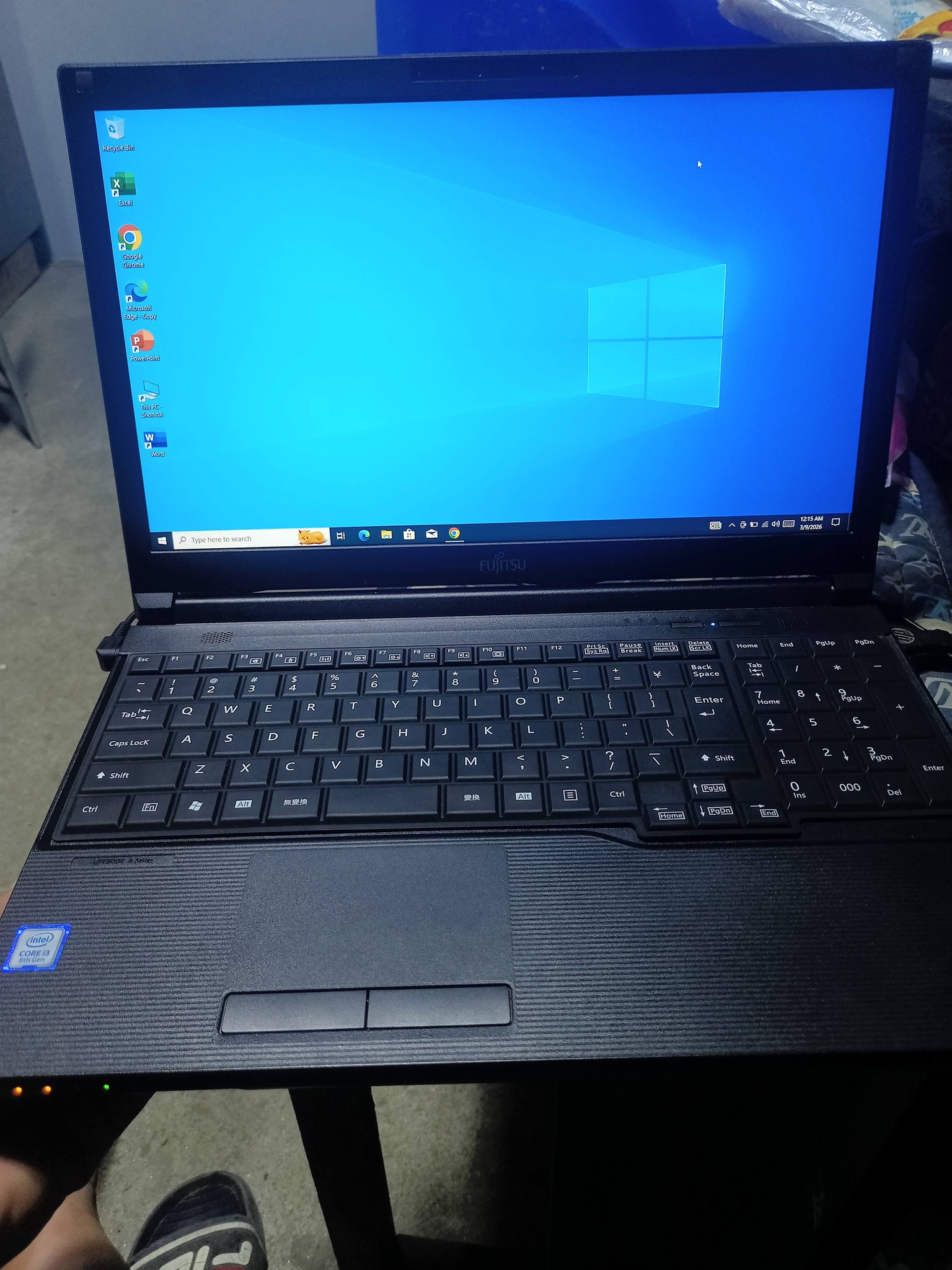 Laptop Fujitsu made by Japan Core i3 8th gen 4gb ram 128gb ssd