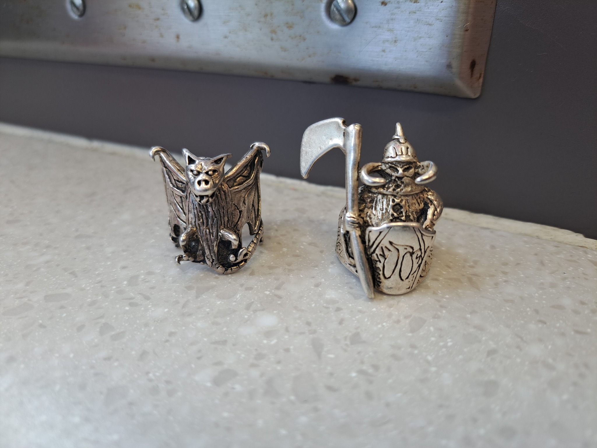 1980s womans eagle skull biker ring 45$ size unknown guessing a 6