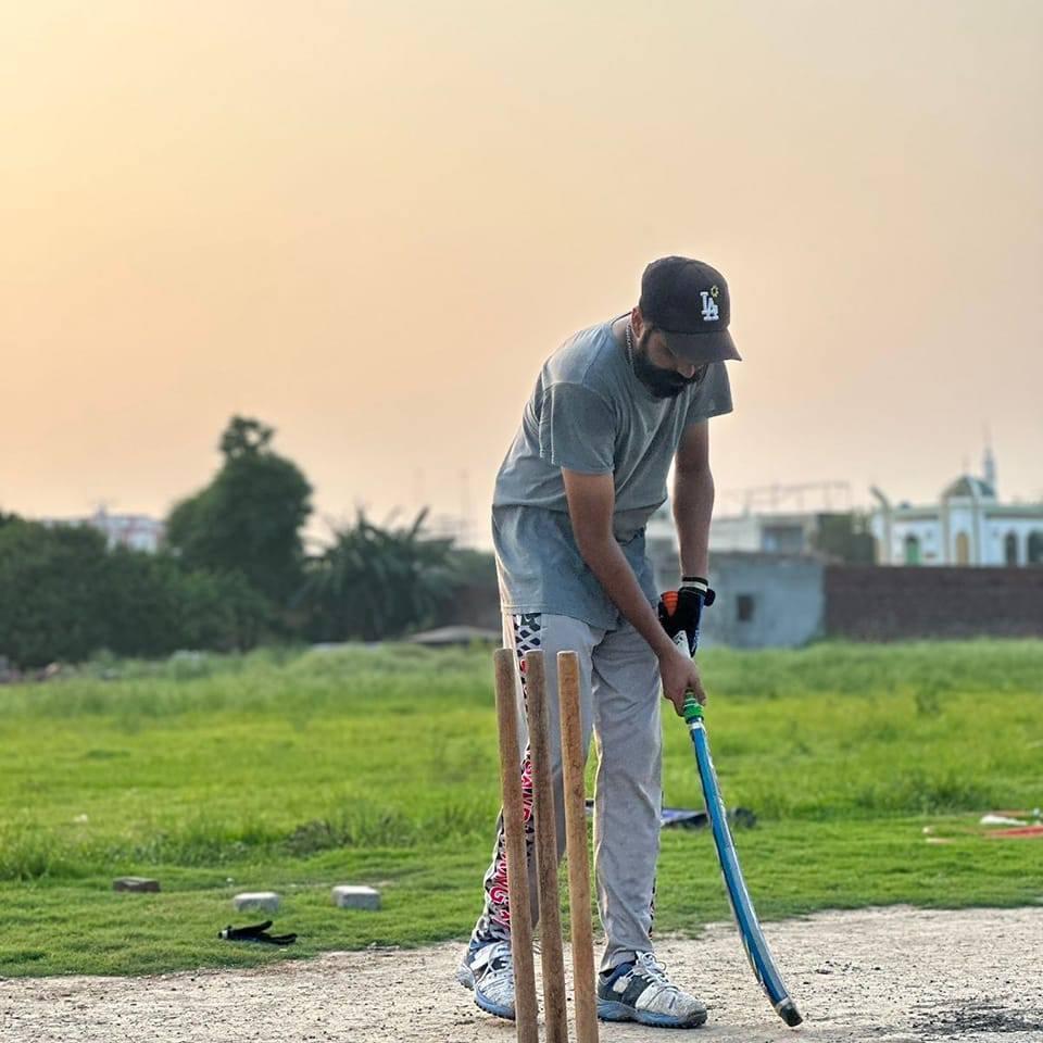 Ali Raju Official