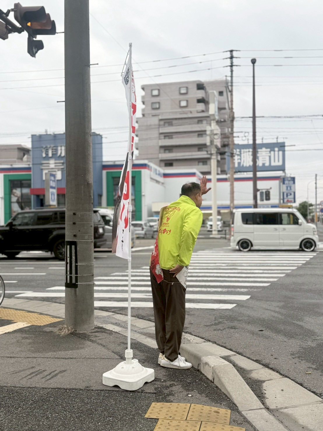 今朝は香椎浜団地入口交差点からいってらっしゃい。 今日もピカピカの 