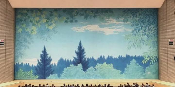 東山魁夷 市川市文化会館緞帳図 「緑の微風」 Kenji - 東山魁夷『緑の微風』素敵です | Facebook