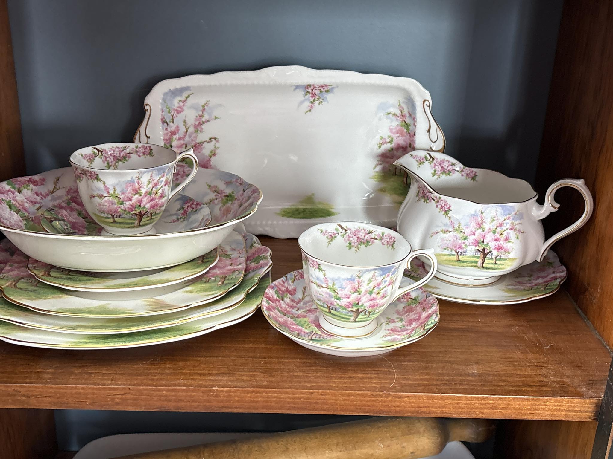 Free broken Royal Albert Blossom Time china pieces for art