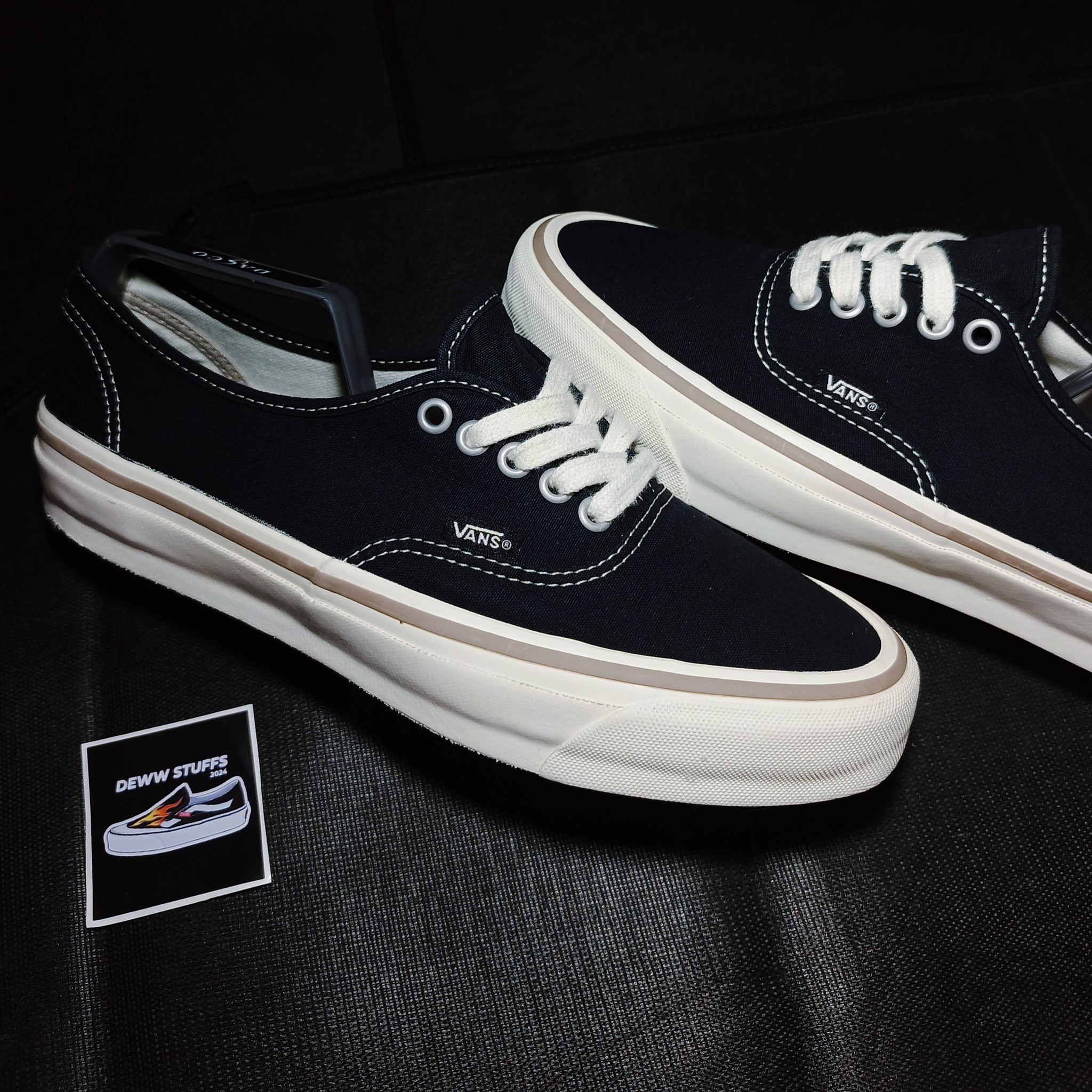 ptpa for sale! vans MTE authentic reissue 44 black marshmallow 