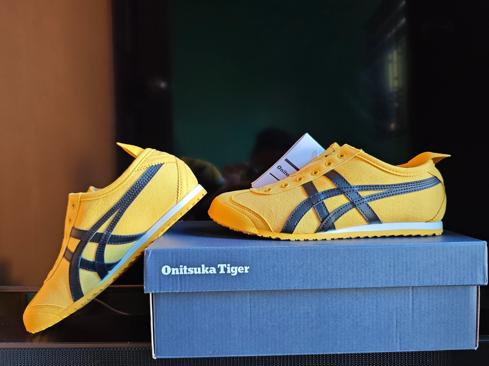Brand new (legit) OT MEXICO 66 SLIP-ON (Yellow/Black) US unisex: 5 