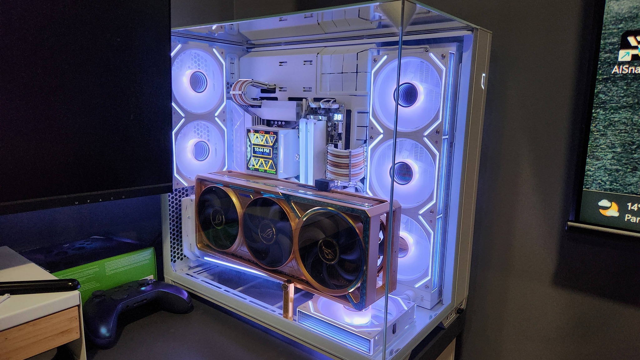 Lian Li Dynamic 011 mini build with Ryzen 7 5800X and RTX 3080