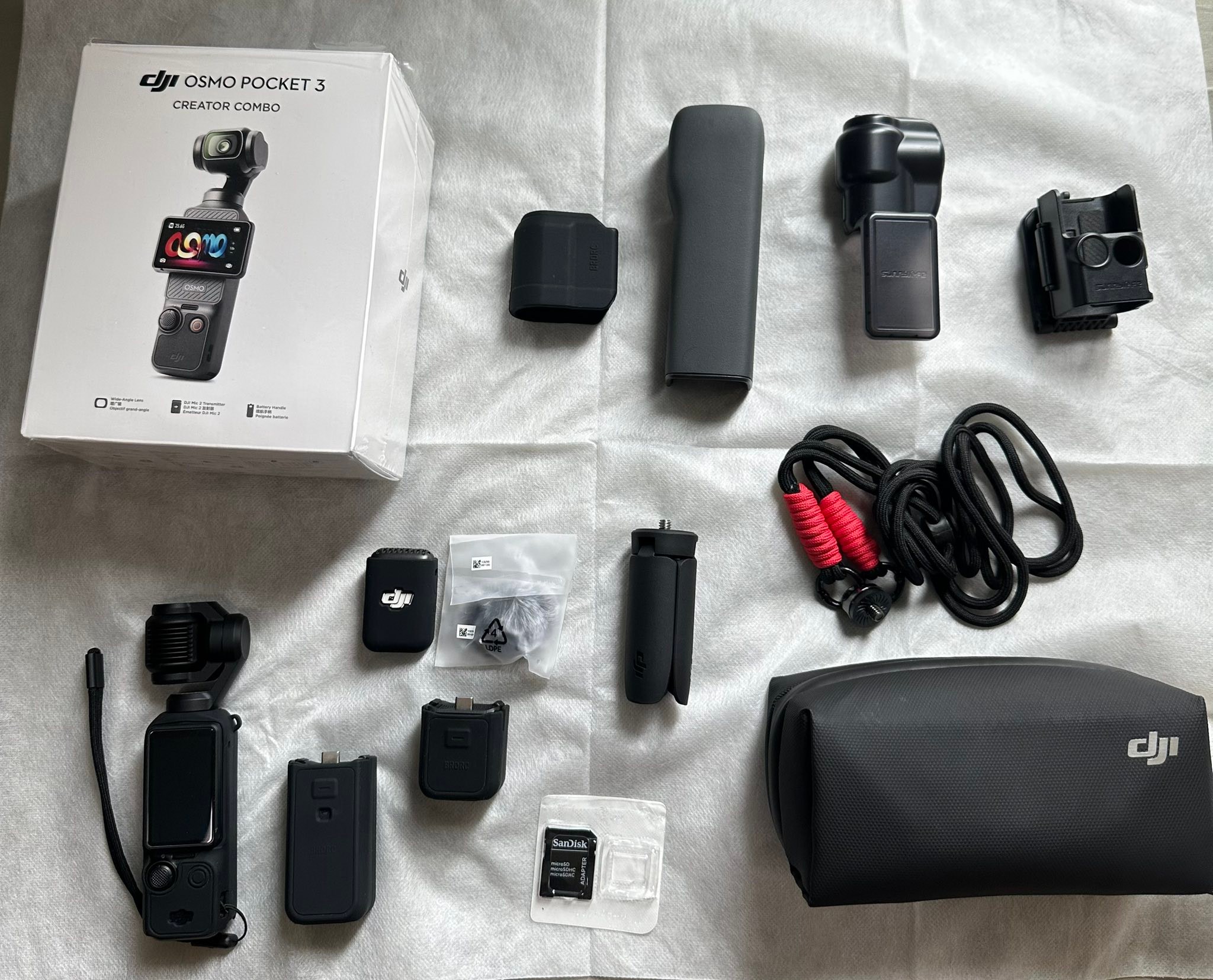 Dji Pocket 3 Creator Combo @ 84999 with 64 GB Sandisk Micro SD 