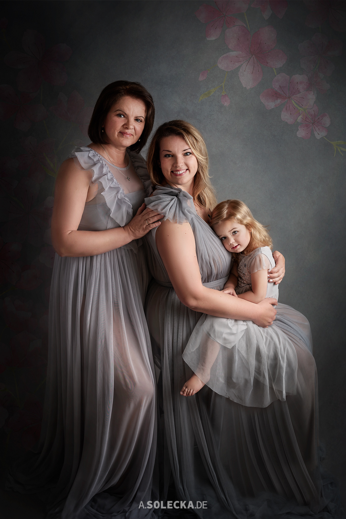 agnieszka-solecka-photography-drei-wundersch-ne-damen-und-souvenirs