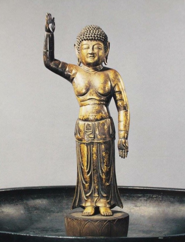 東大寺 銅造誕生釈迦仏立像(国宝.奈良中期) 毎年4月8日の釈迦の誕生を
