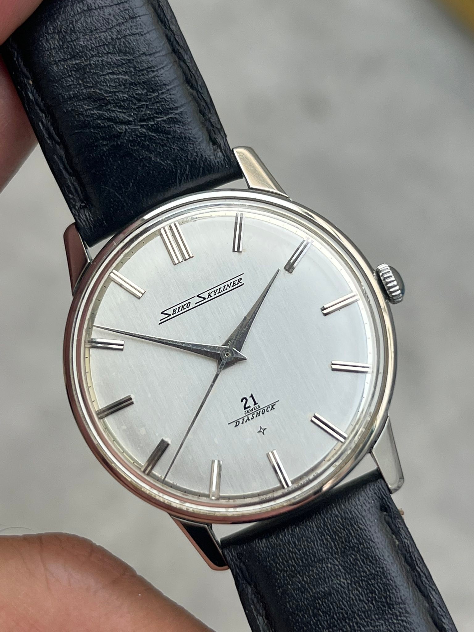 เงาวิ้ง ✨ VTG Seiko Skyliner 21 Jewels Diashock Silver Dial From 