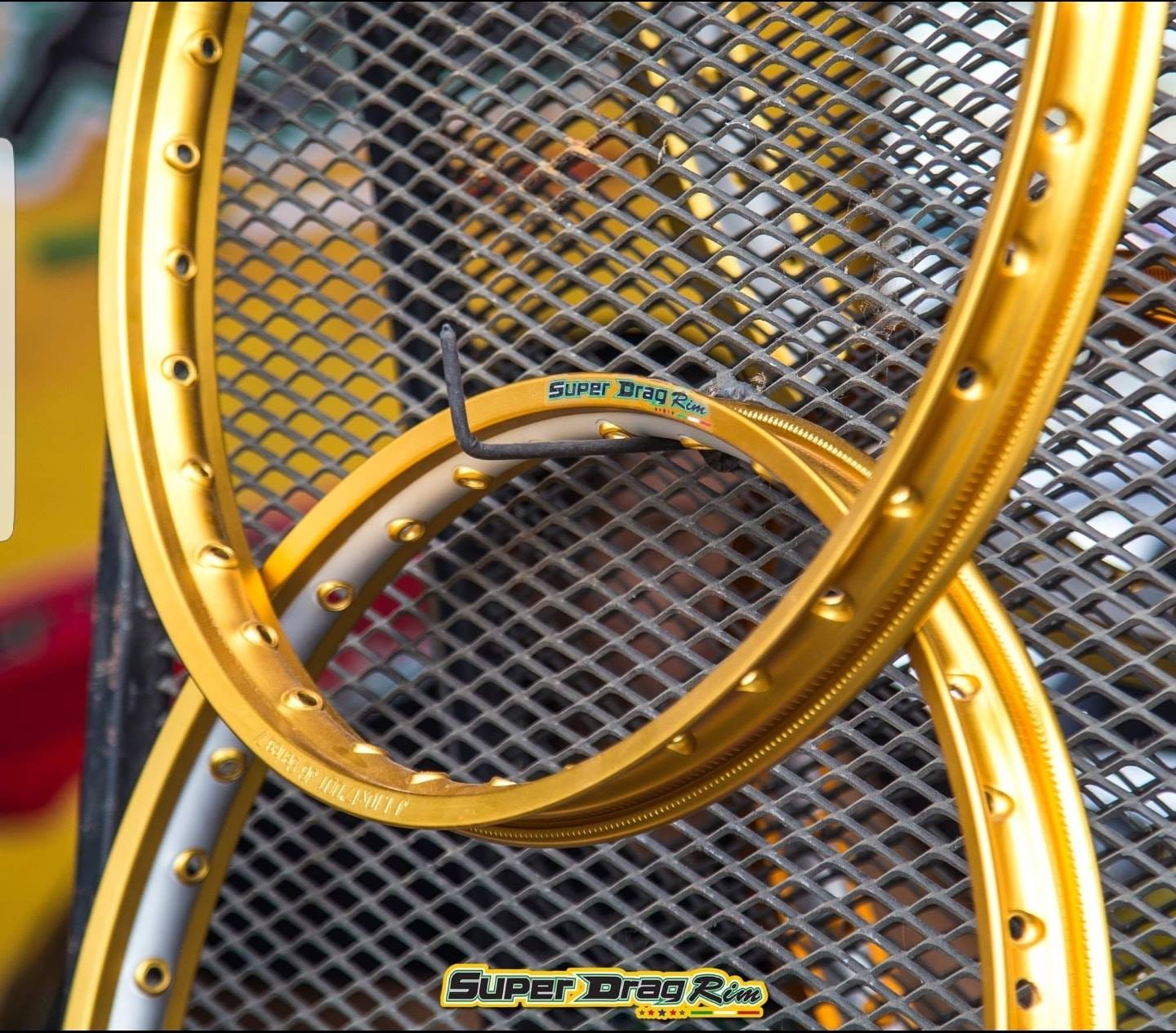 Super Drag Rim - สีทองยั่ว ๆ จร้า😏😏 Morning Monday💛 .... | Facebook