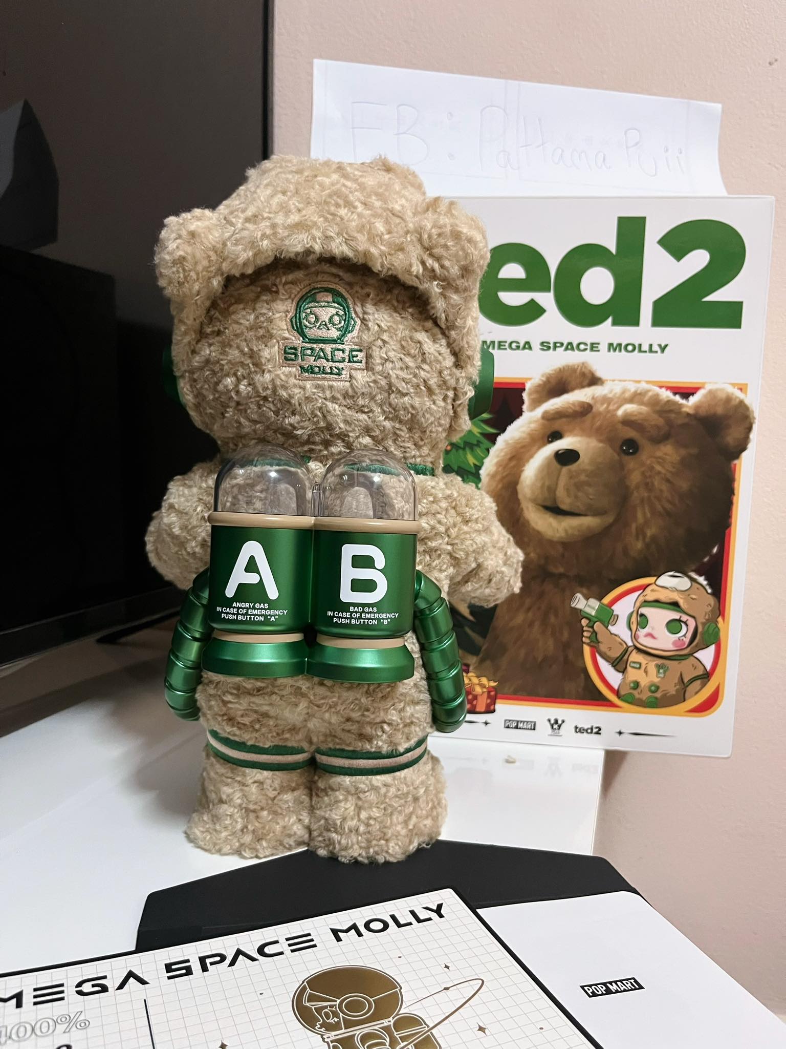 ✨ Pop Mart Mega Space Molly Ted 2 (400%)