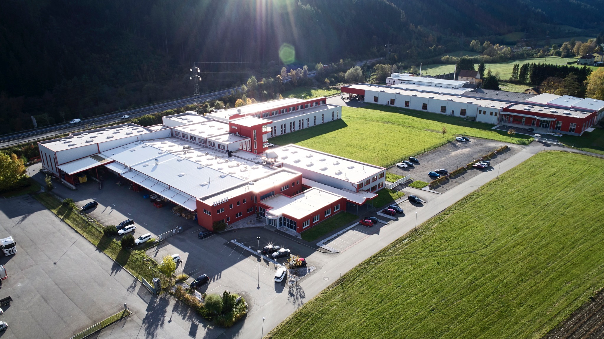 dmh-solutions-for-seals-unser-headquarter-im-herzen-der-steiermark