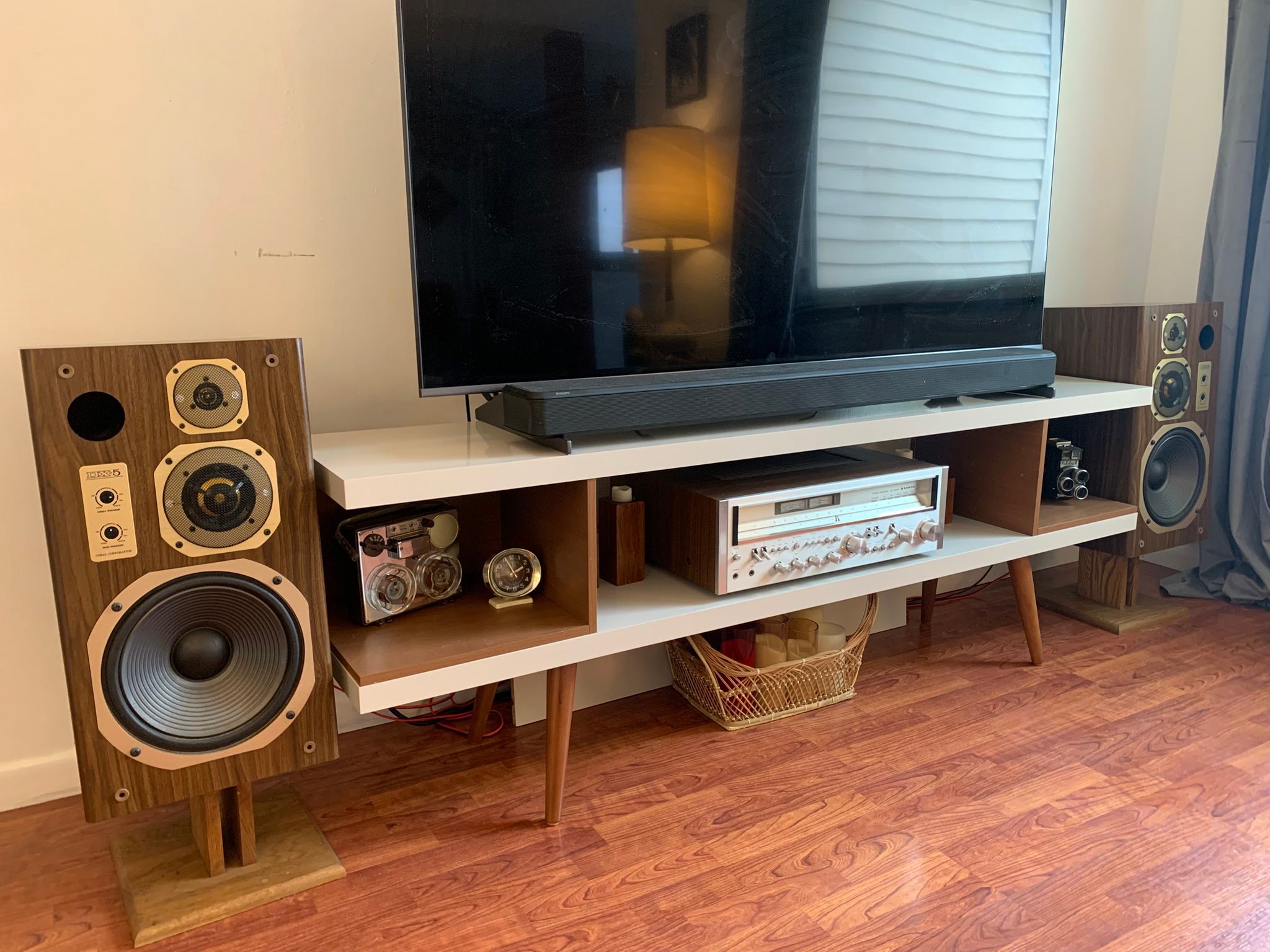 Modest vintage stereo setup with Sanyo JCX 2600k receiver and