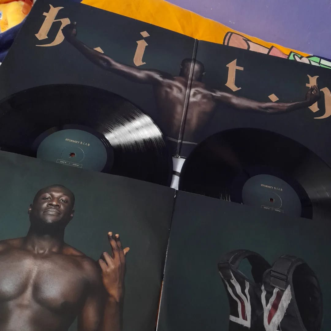 Pre-order my new album “Heavy Is The Head” for exclusive early
