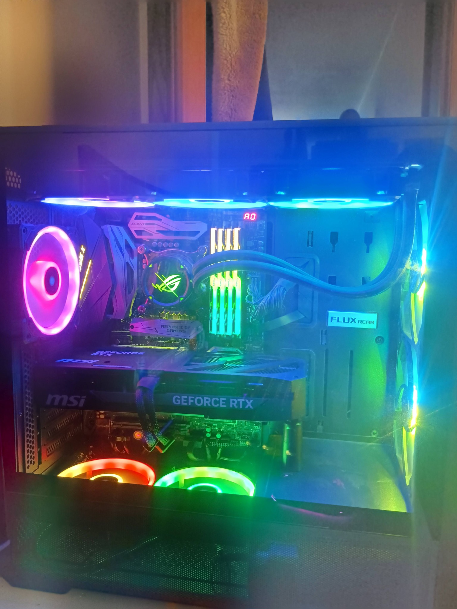Intel i7 8700k and 3x RTX 5070 gaming setup review