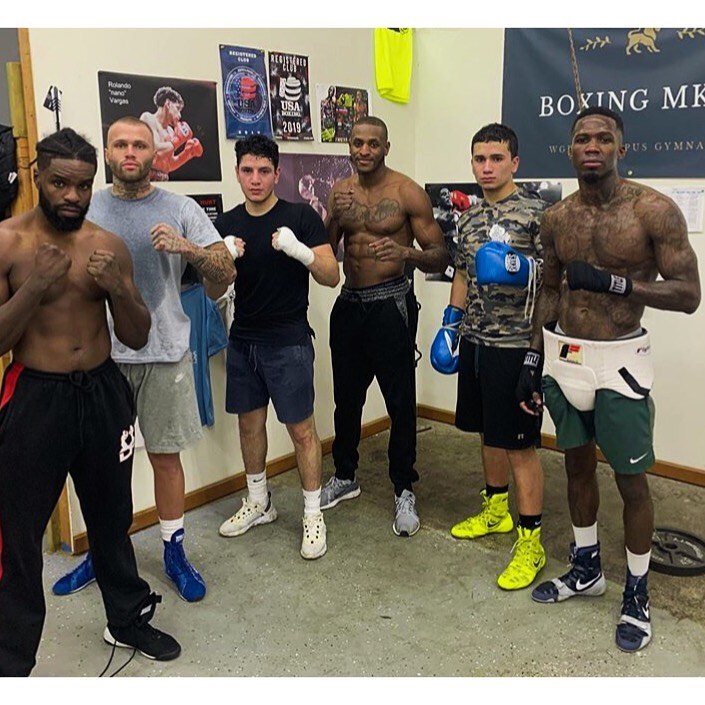 🔥🔥 Good Sparring Tonight From These... - Six Point Boxing